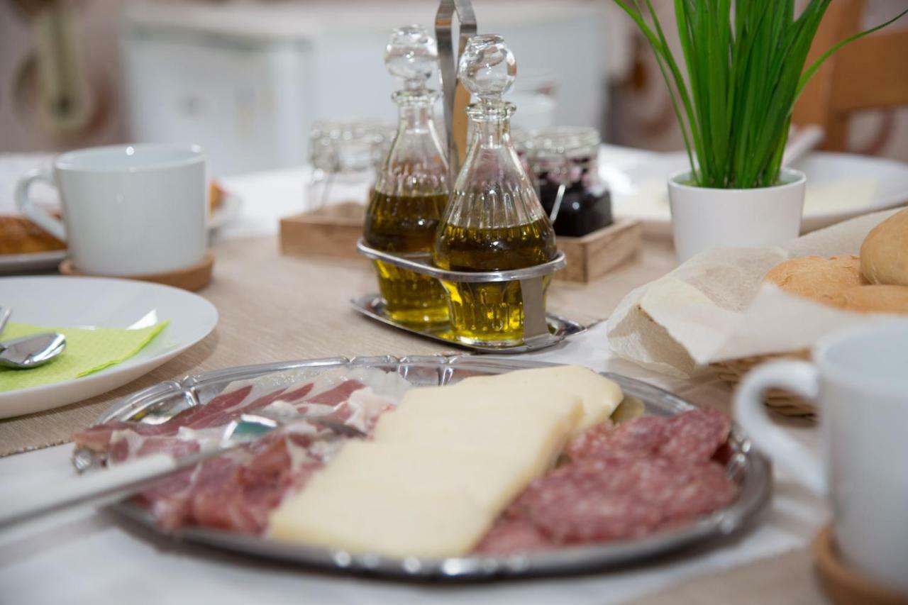 مبيت وإفطار Sant'Omero Il Gruccione المظهر الخارجي الصورة